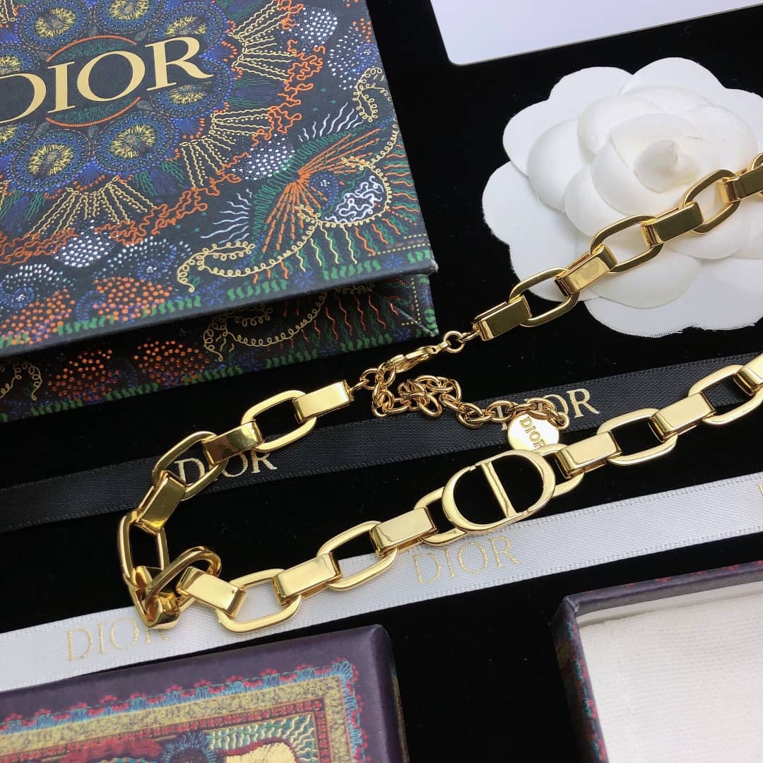 Chr1st1an D10r Necklace First Copy