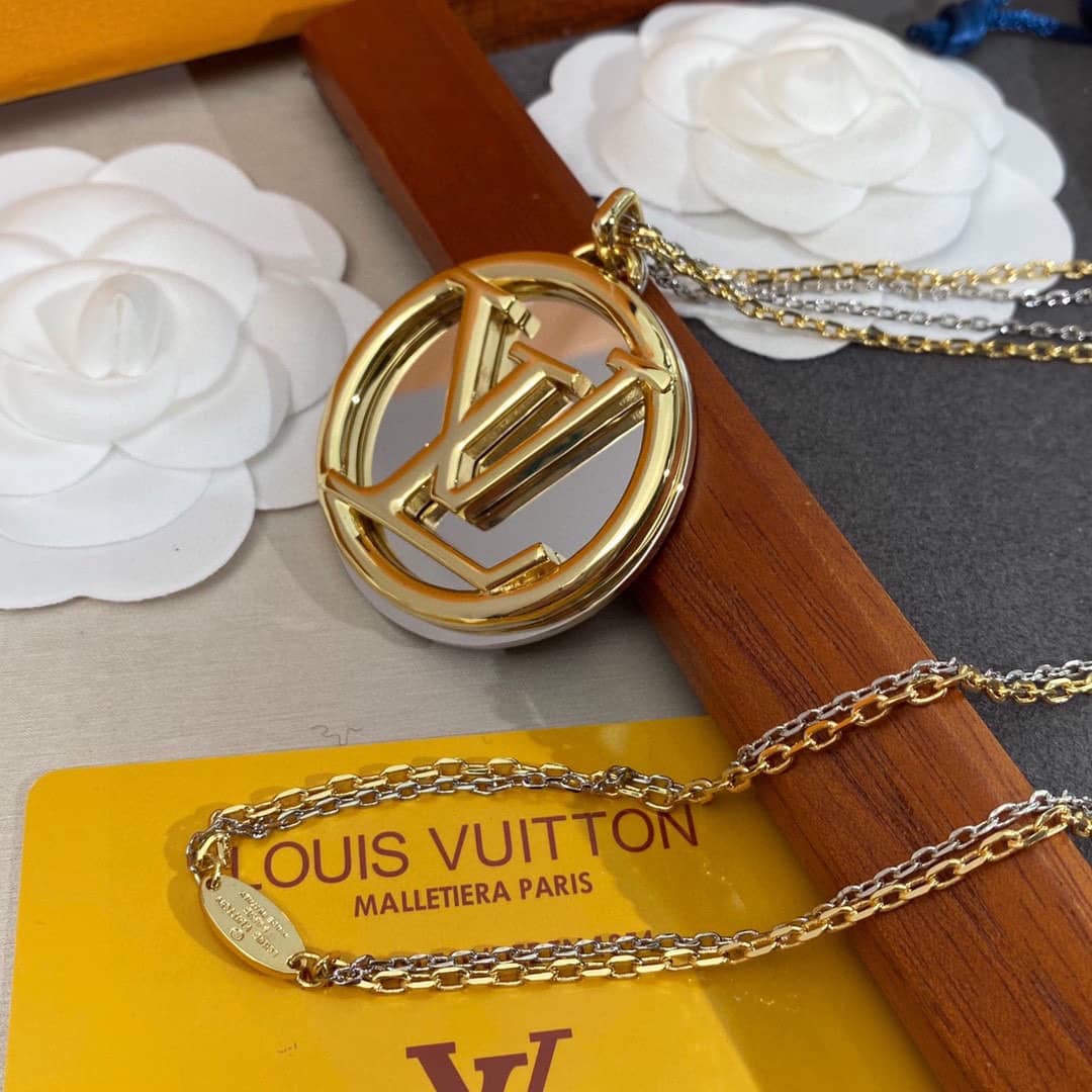 Wholesale L0vis Vvtt0n AAA+ Necklace