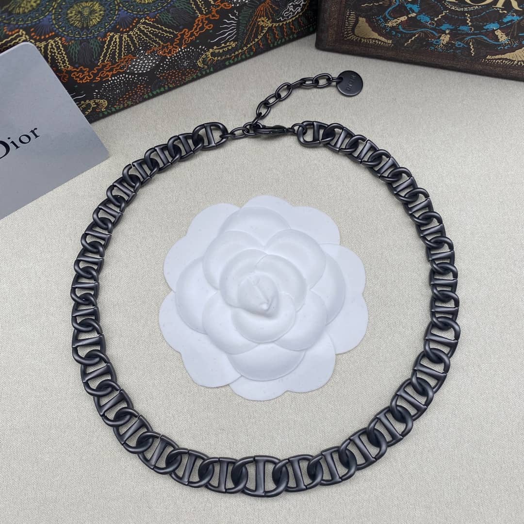 Replica Chr1st1an D10r Necklace