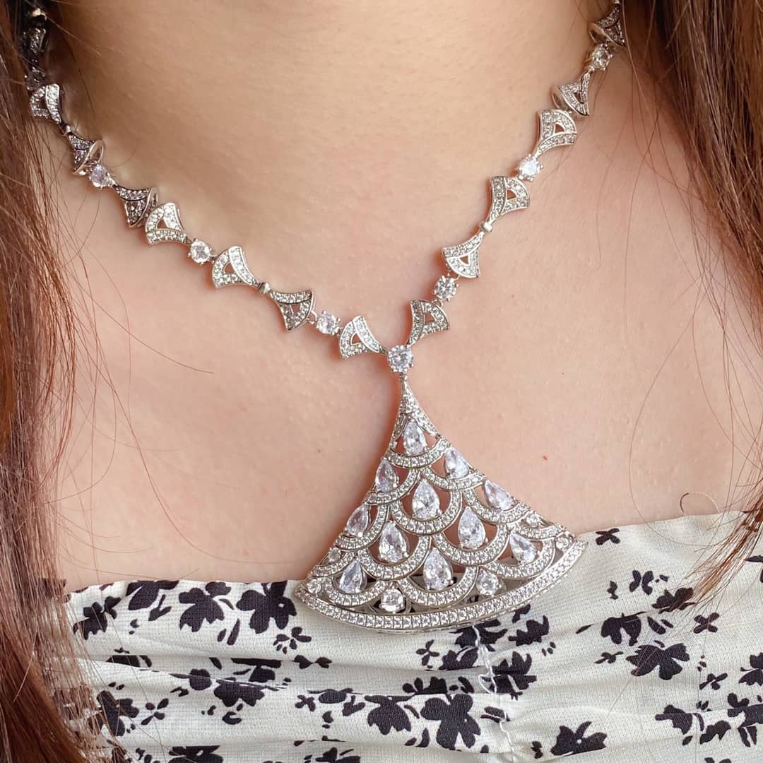Bv1g*ai Necklace For Sale