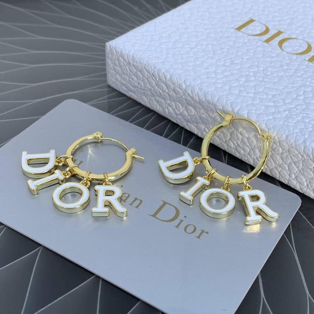 Best Chr1st1an D10r Classic Earring