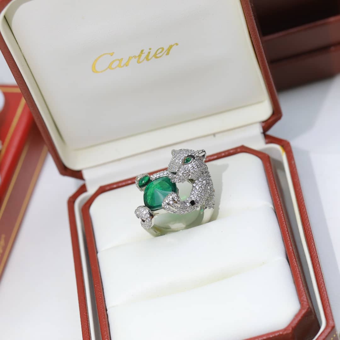 Ca*t1er Ring First Copy