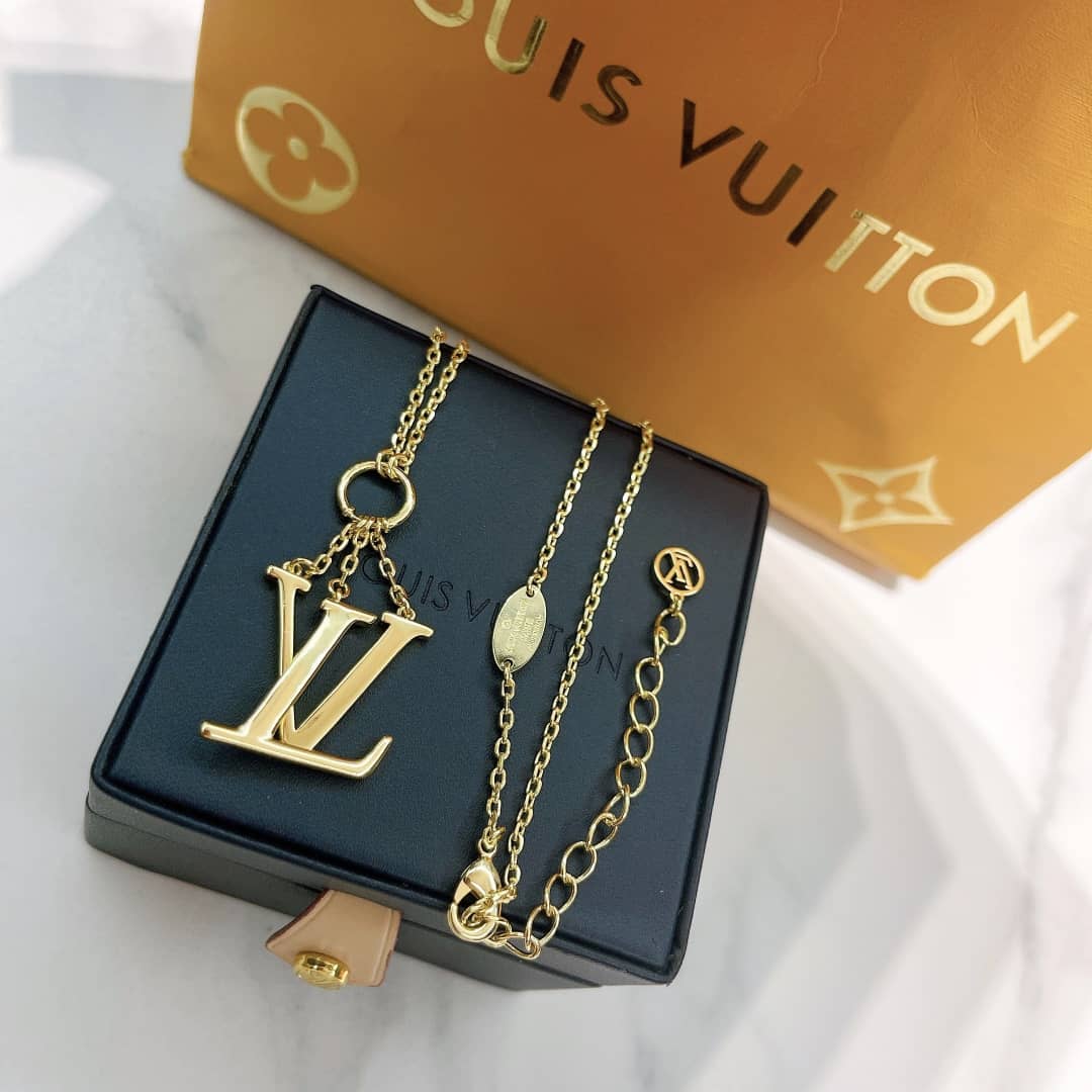 Knockoff L0vis Vvtt0n Logo Necklace