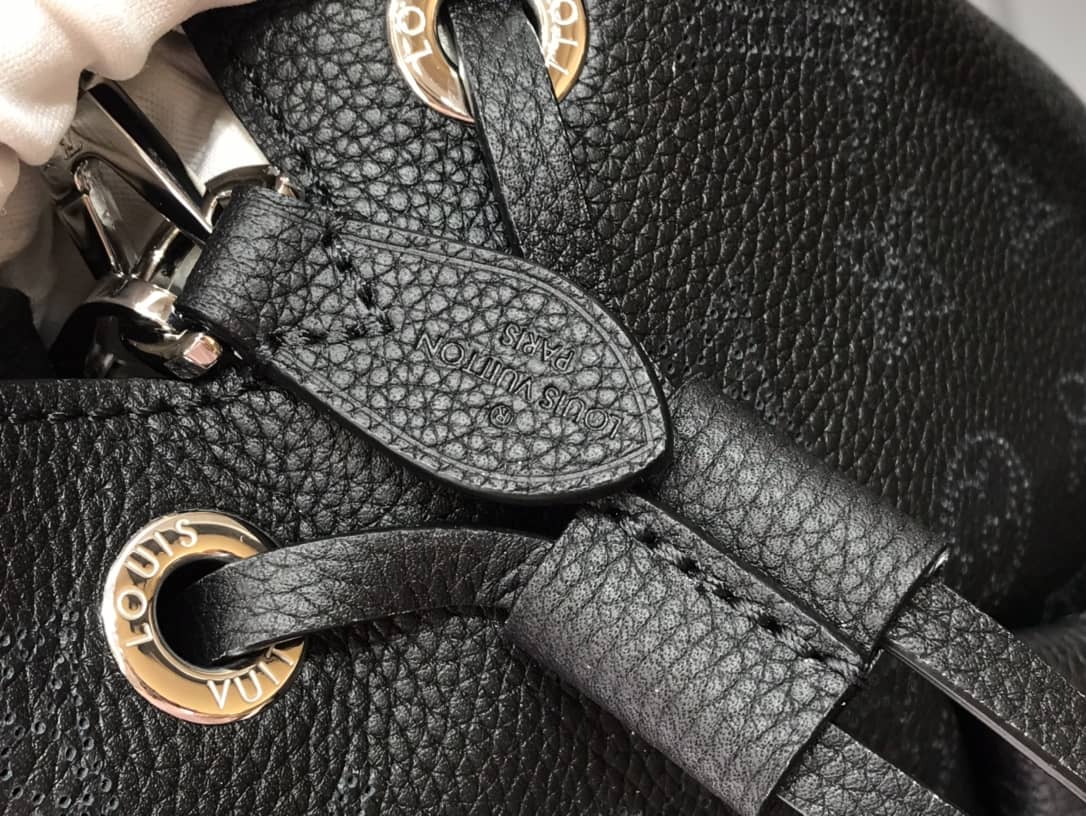 L0vis Vvtt0n Bella Mahina Magnolia Leather Replica Bag Black M57068