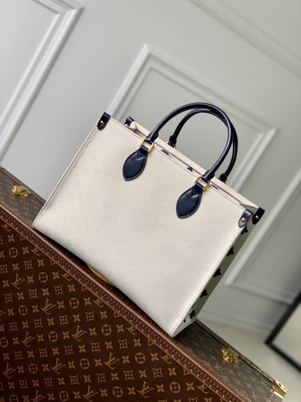 L0vis Vvtt0n OnTheGo MM M20815 Replica Tote