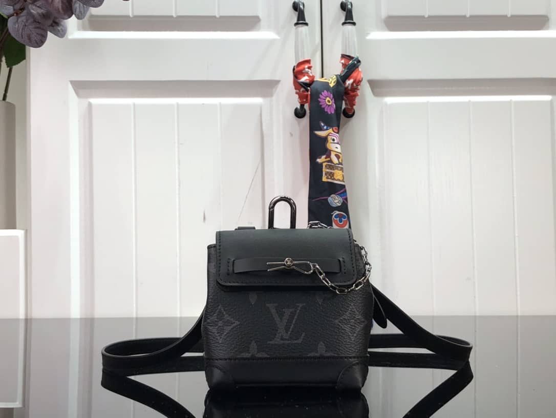 L0vis Vvtt0n Mini Steamer Pouch Replica M00340