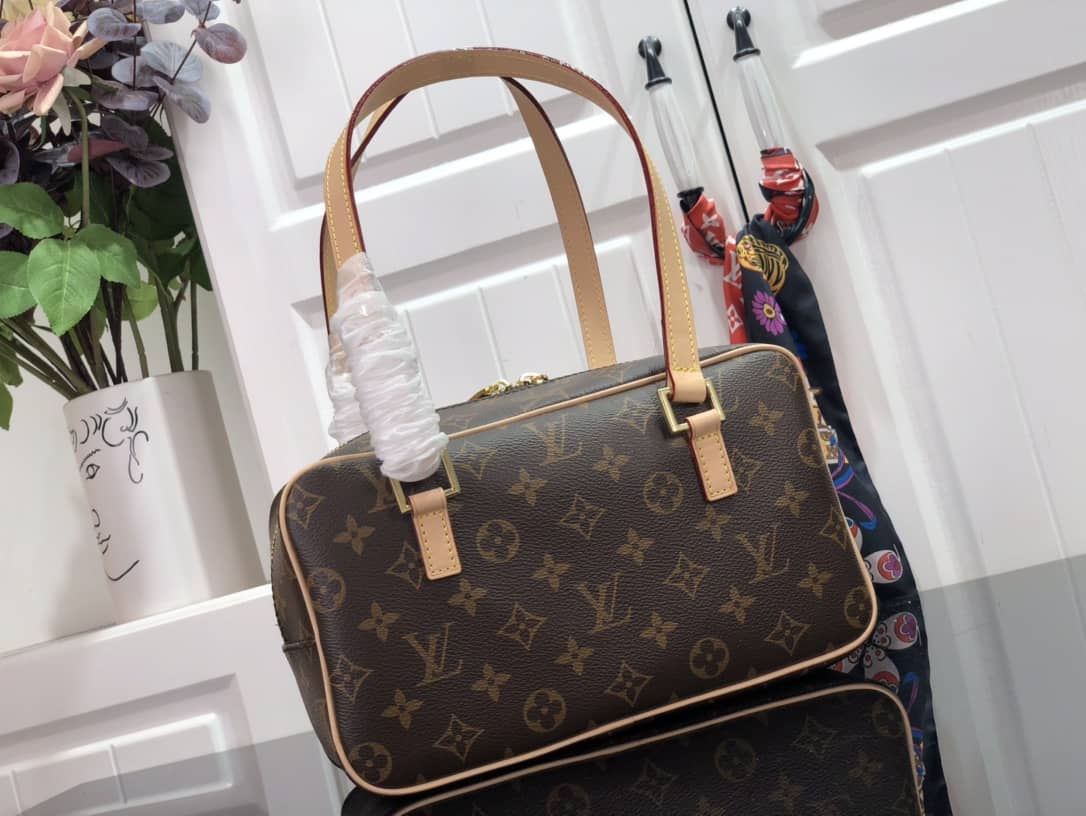 L0vis Vvtt0n Monogram Cite MM Replica Shoulder Bag M51182
