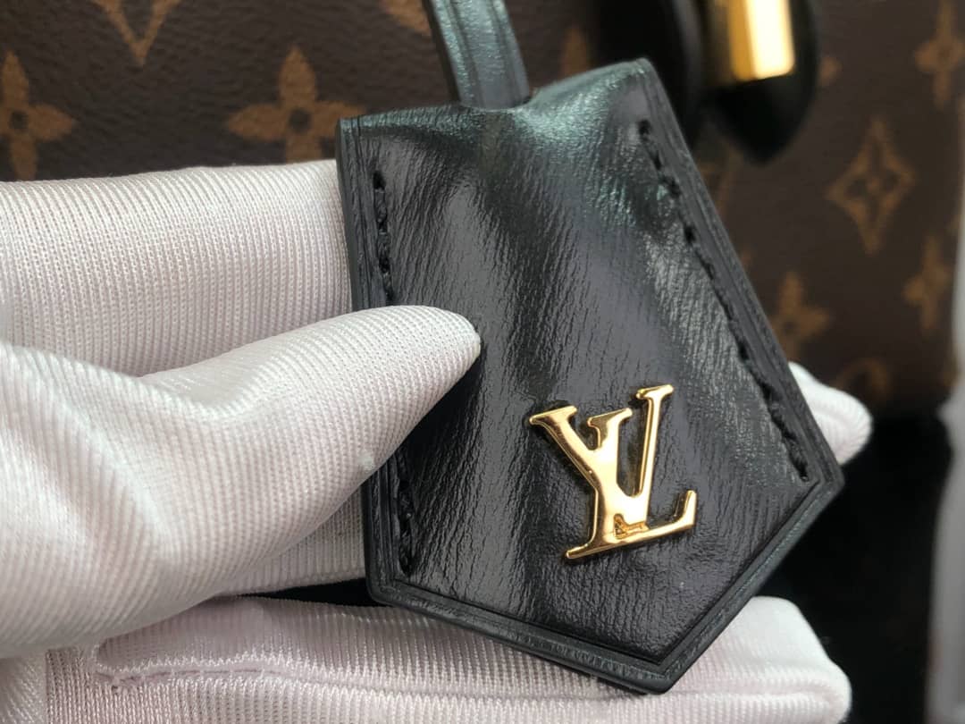 L0vis Vvtt0n Monogram Reverse Canvas Vanity PM M45165 Replica