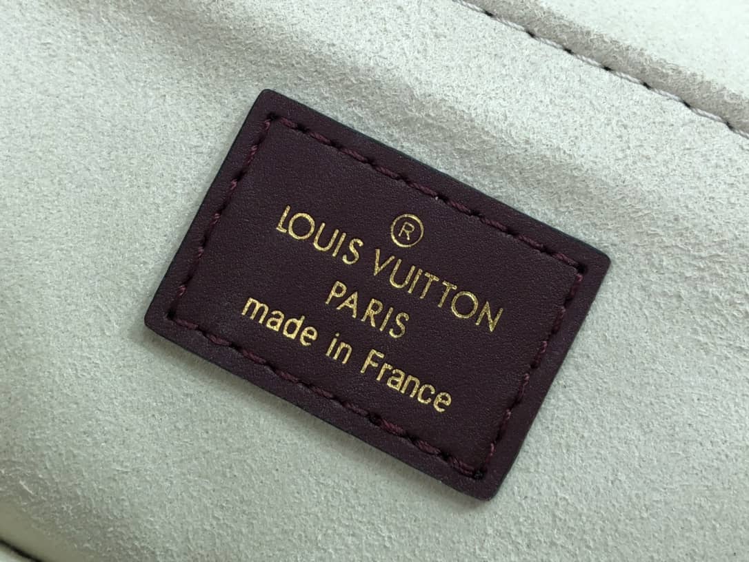 L0vis Vvtt0n Beaubourg MM Bag Monogram Canvas Replica M43953
