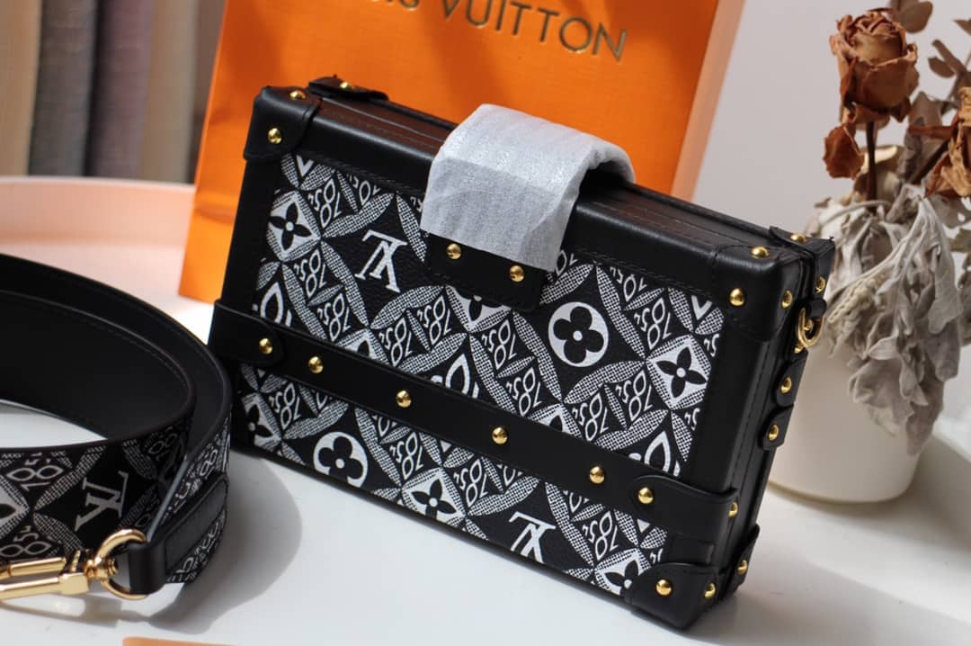 L0vis Vvtt0n Petite Malle Monogram Canvas Replica Bag Black M40273