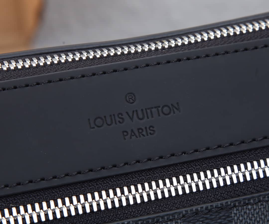 L0vis Vvtt0n Mick PM Replica Crossbody Bag Black N40003
