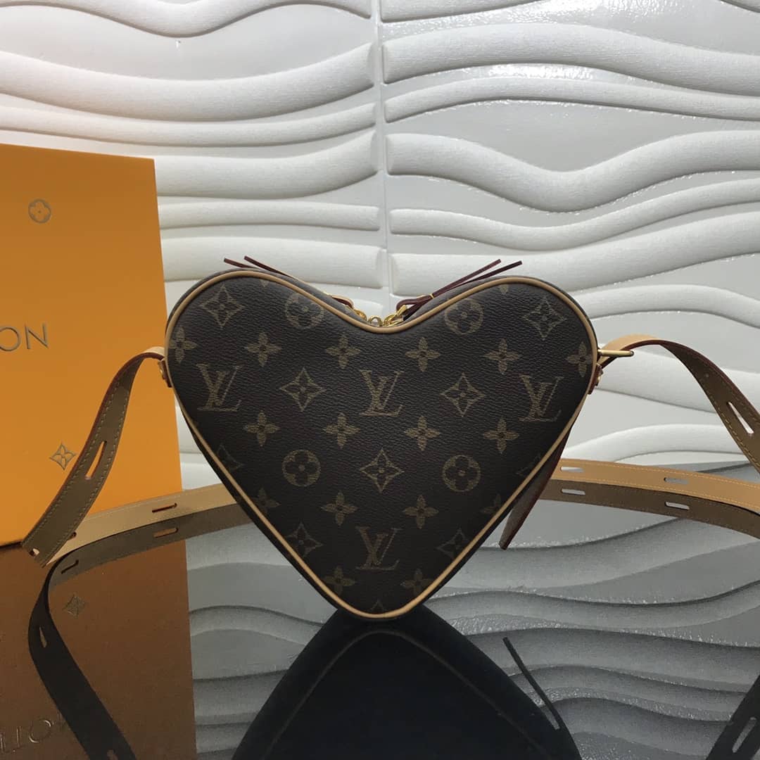 L0vis Vvtt0n Monogram Boite Chapeau Souple PM Replica Crossbody Bag Brown M45149
