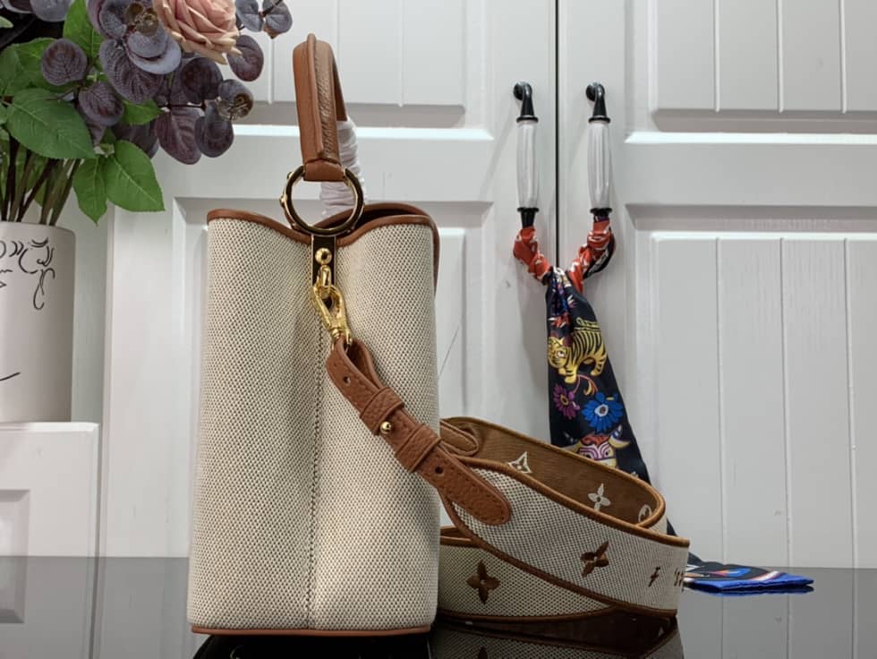 L0vis Vvtt0n Capucines MM M59872 Replica Shoulder Bag