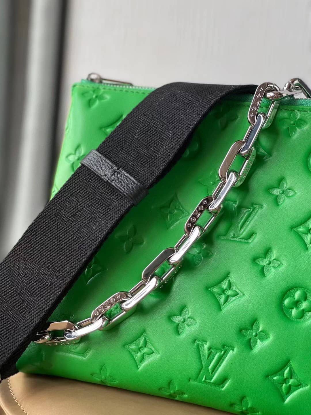 L0vis Vvtt0n Coussin PM Green M57936 Replica Shoulder Bag