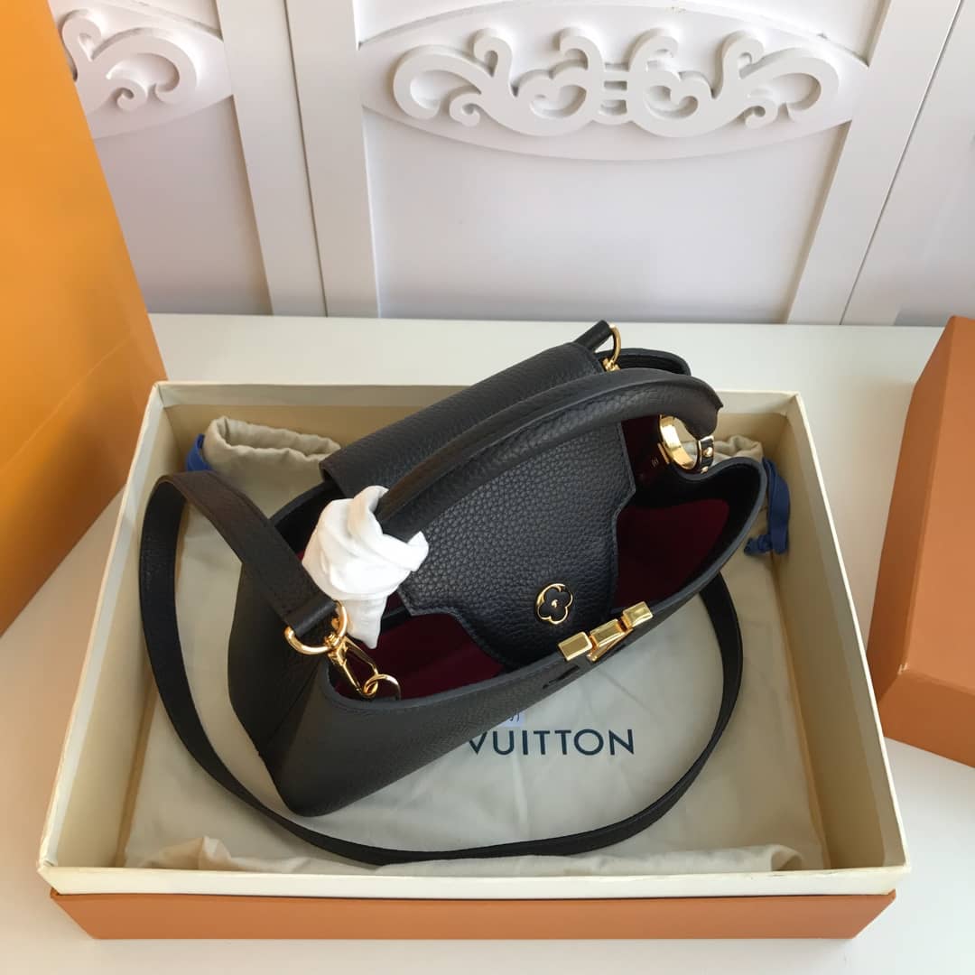 L0vis Vvtt0n Capucines MM Bag Replica Black M48864
