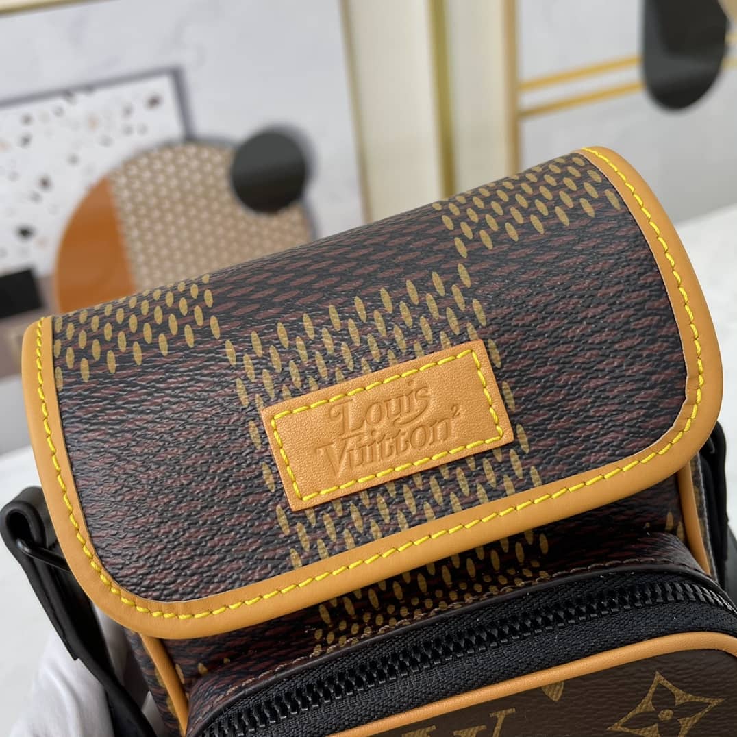 L0vis Vvtt0n x Nigo Collab Damier Giant Crossbody Bag Replica N40357