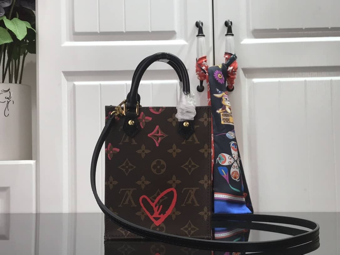 L0vis Vvtt0n Monogram Petit Sac Plat 2Way Replica Shoulder Bag M69442