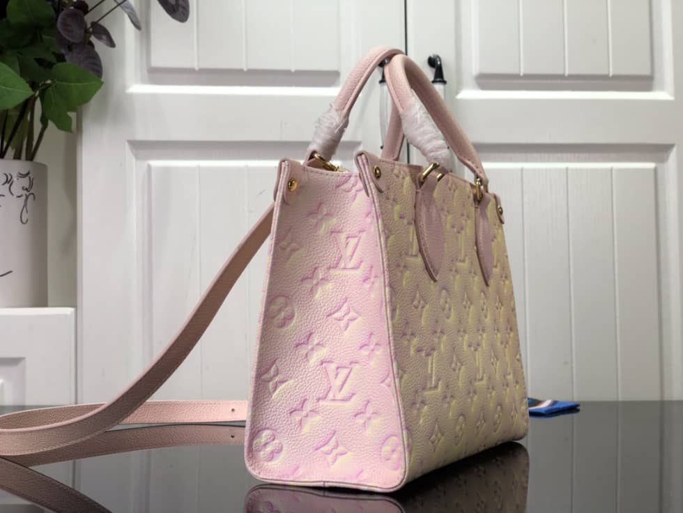 L0vis Vvtt0n OnTheGo PM M46168 Replica Tote