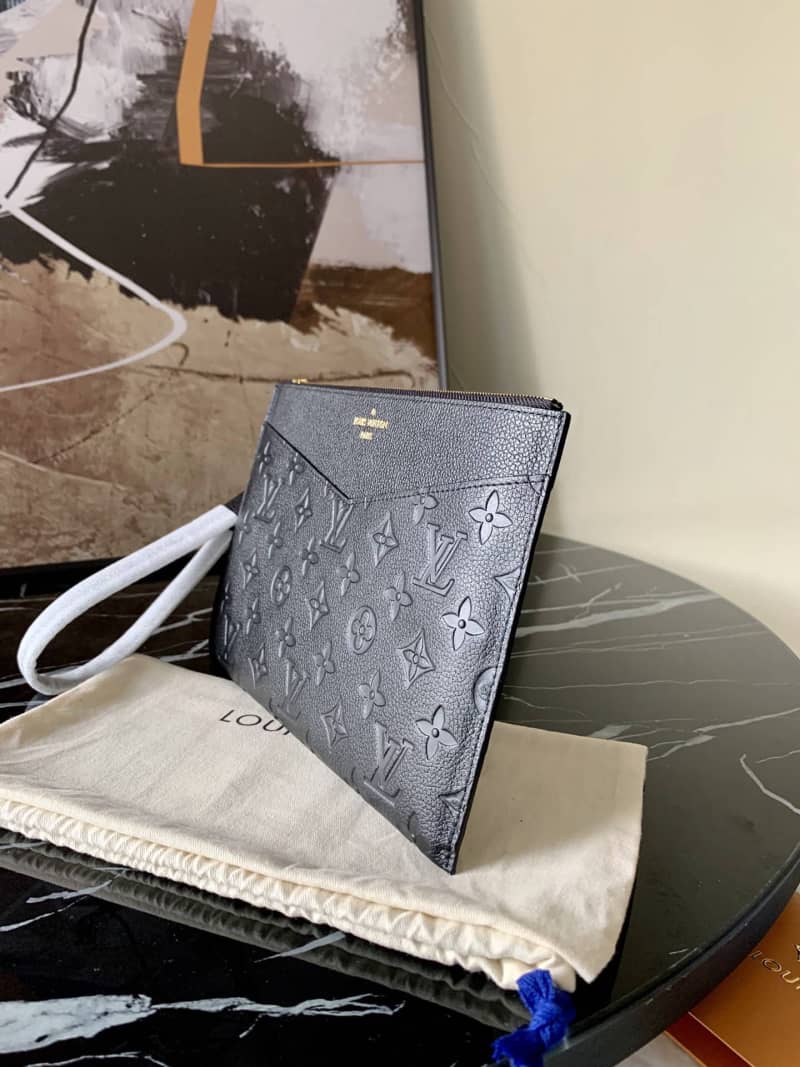 L0vis Vvtt0n Pochette Melanie MM Monogram Empreinte Replica Clutch Black M68705
