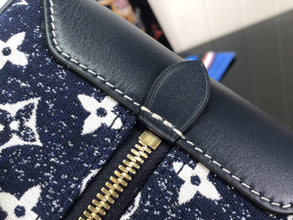 L0vis Vvtt0n Square Denim Leather M59611 Replica Bag
