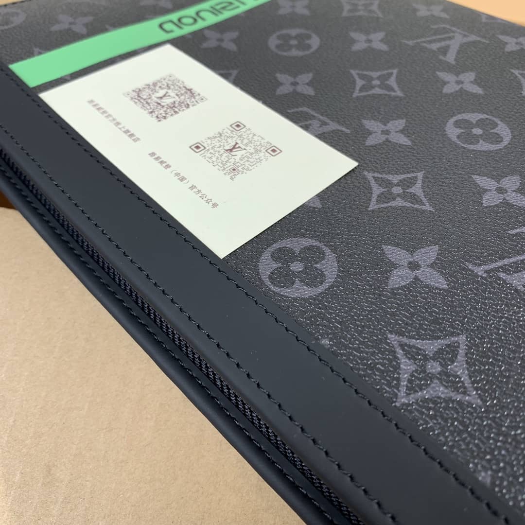 L0vis Vvtt0n Monogram Eclipse Canvas Replica Pochette Voyage MM Black M61692