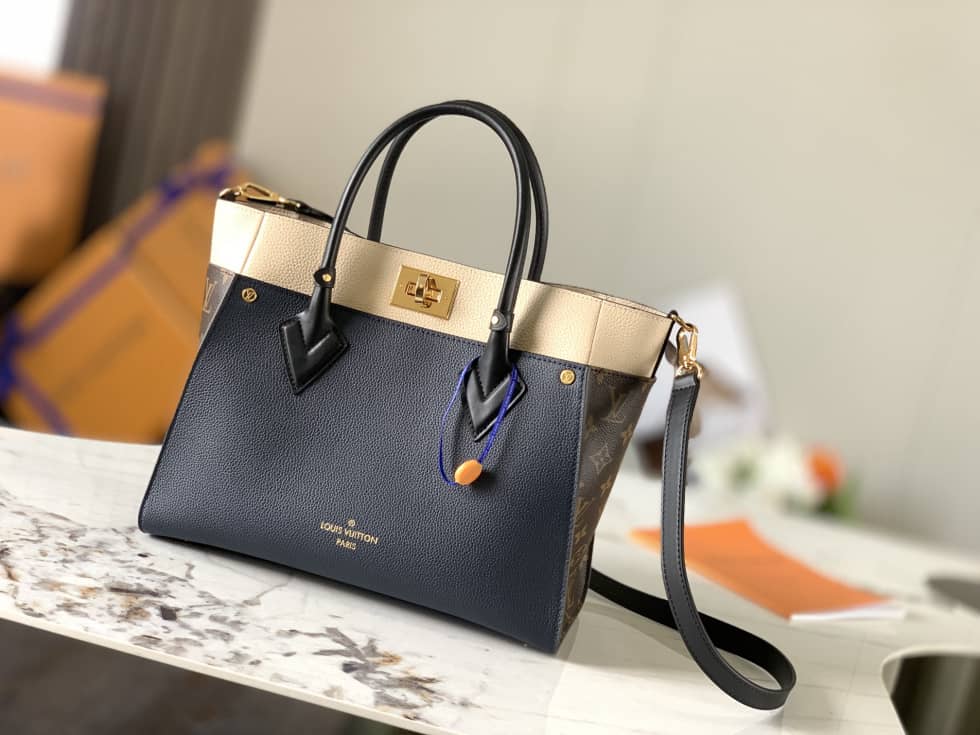 L0vis Vvtt0n On My Side MM Noir M53823 Replica Shoulder Bag