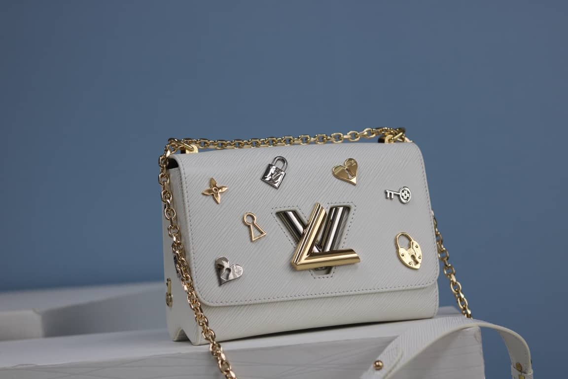 L0vis Vvtt0n Twist Epi Handbag Replica