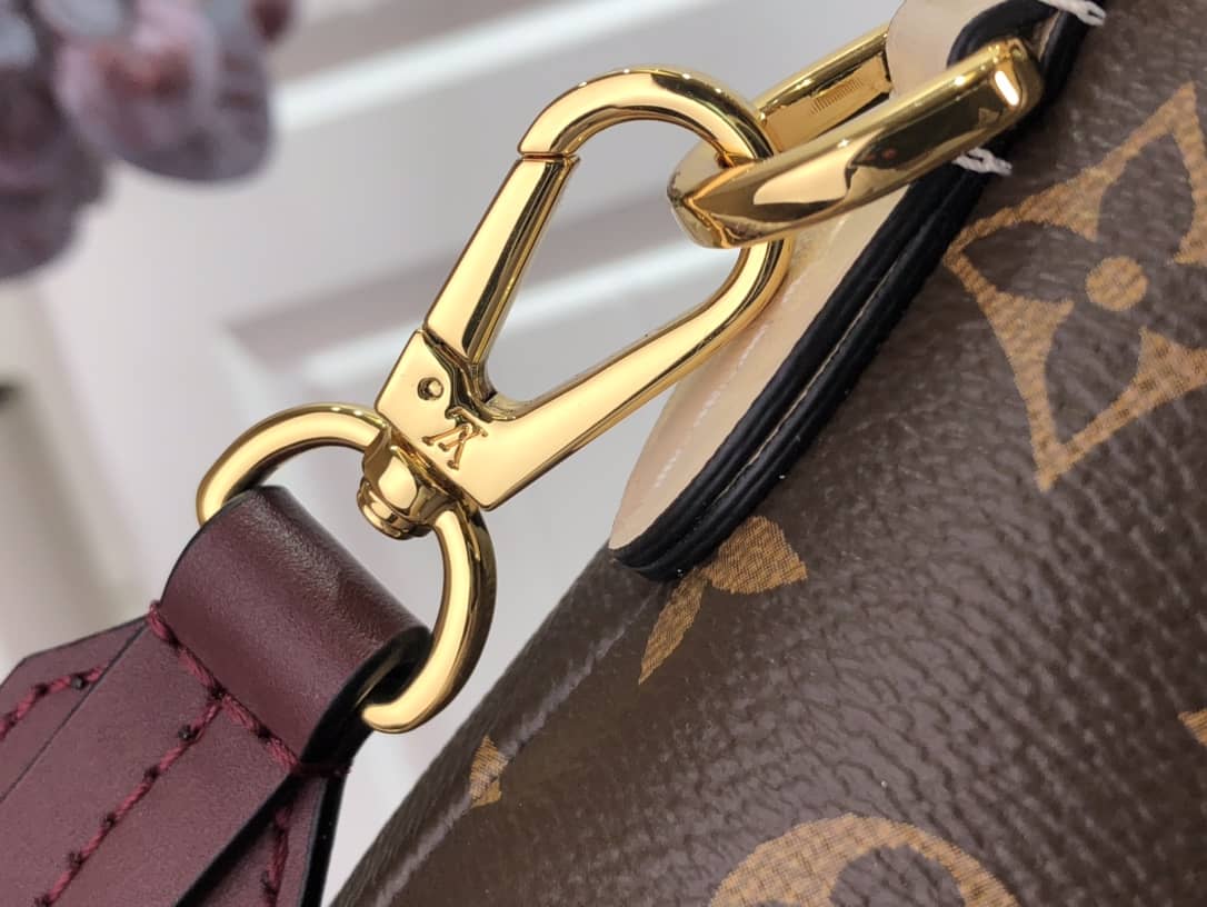 L0vis Vvtt0n Beaubourg MM Bag Monogram Canvas Replica M43953