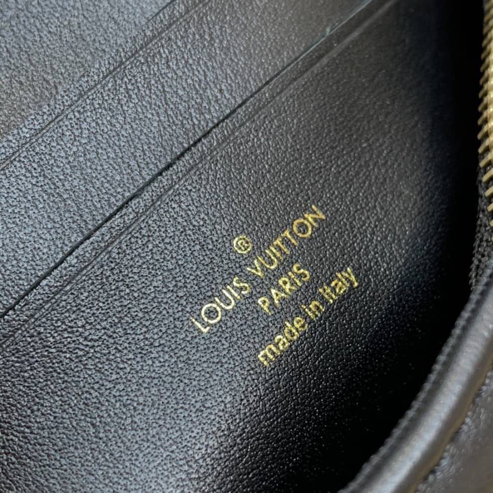 L0vis Vvtt0n Wallet On Strap Bubblegram Black M81398 Replica