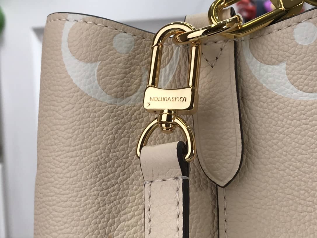 L0vis Vvtt0n BB Neo Noe Replica Monogram Bag Yellow M45716