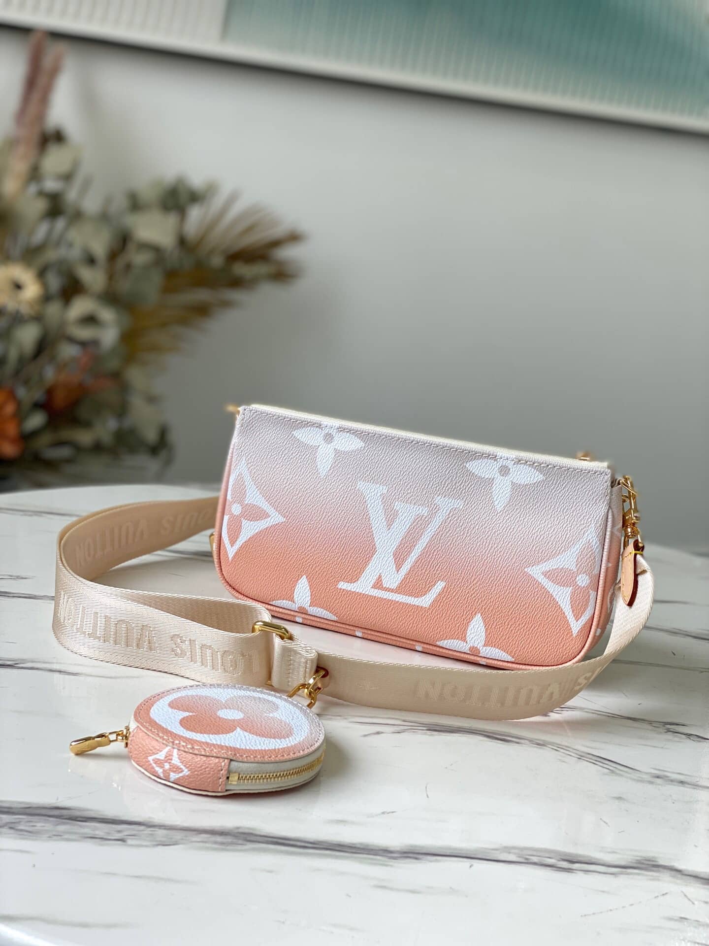 L0vis Vvtt0n Multi Pochette Accessoires Monogram Calfskin Replica Bag M57634
