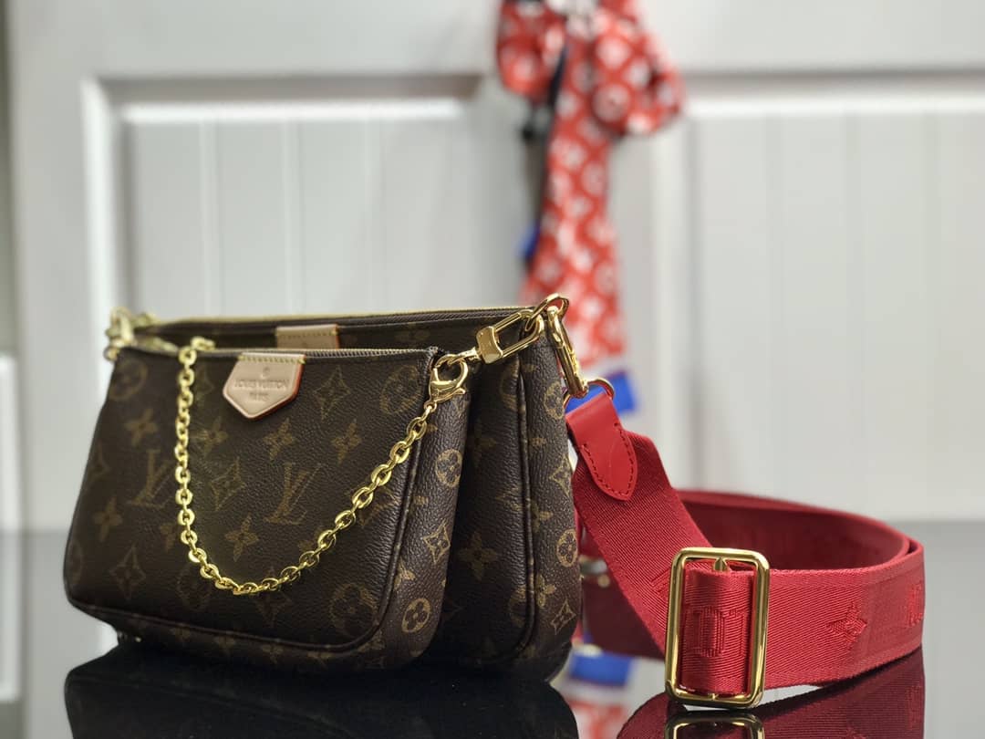 L0vis Vvtt0n Monogram Canvas Multi Pochette Replica Red M44823