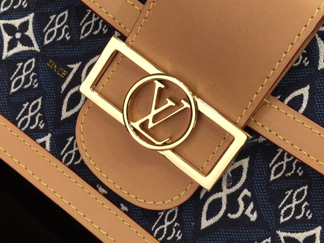 L0vis Vvtt0n Since 1854 Dauphine MM Replica Bag M57499
