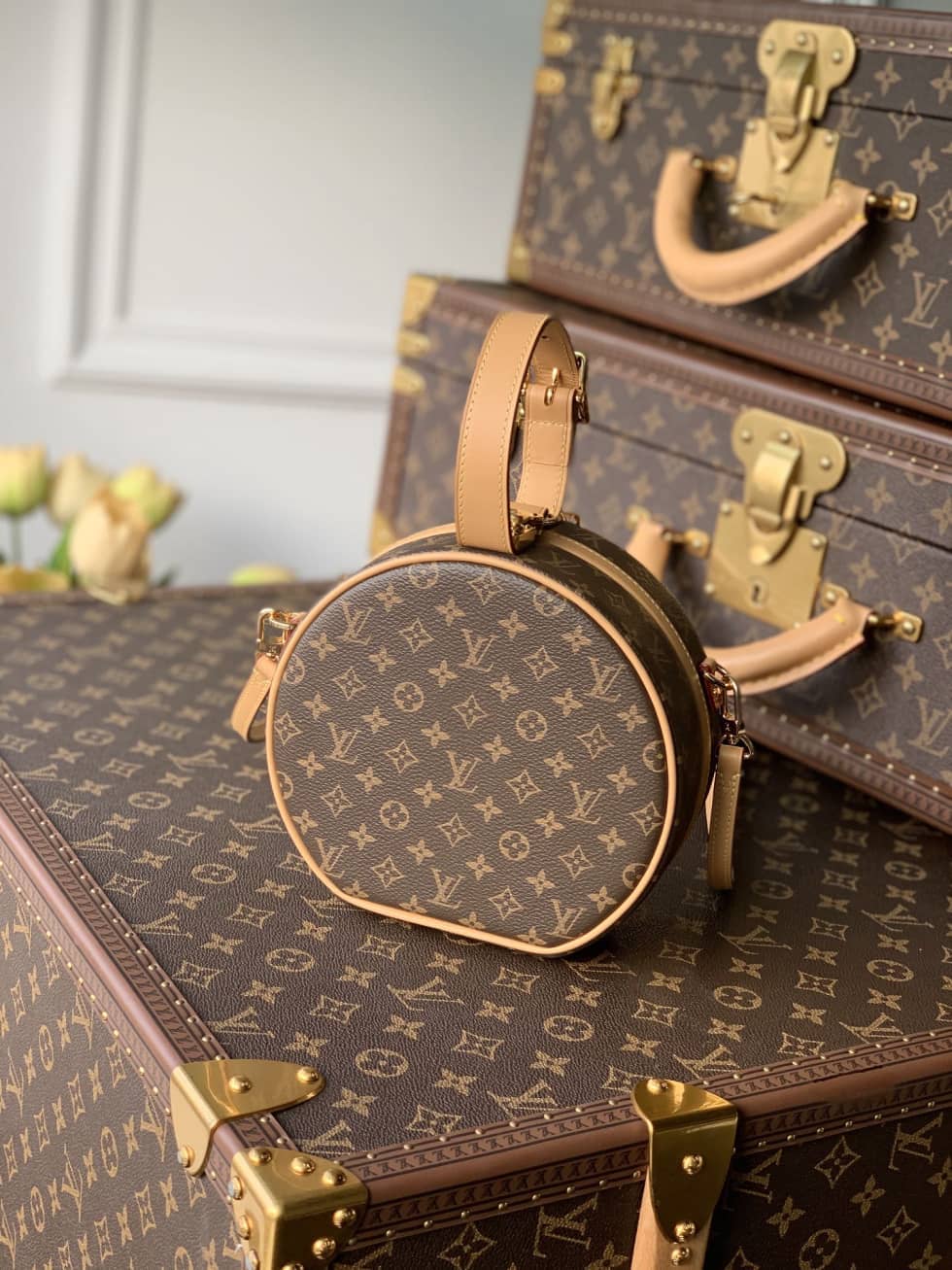 L0vis Vvtt0n Monogram Petite Boite Chapeau PM M43514 Replica Crossbody Bag
