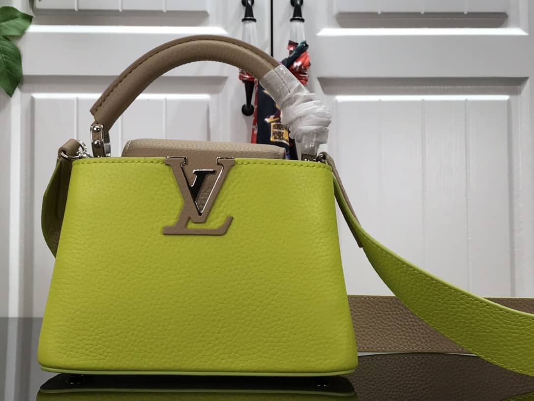 L0vis Vvtt0n Capucines Mini Taurillon Leather Replica Bag Green M57520
