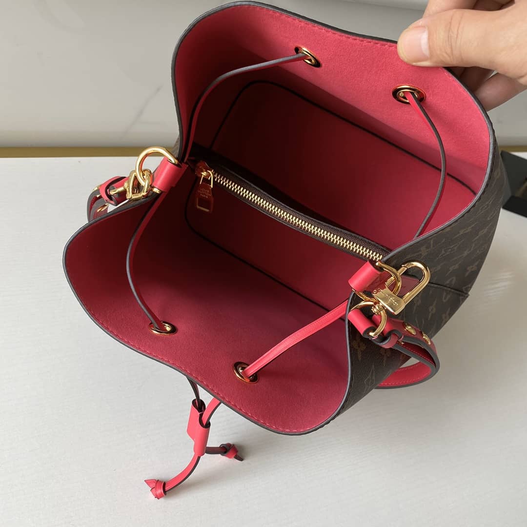 L0vis Vvtt0n NeoNoe Monogram Canvas Replica Bucket Bag M43570