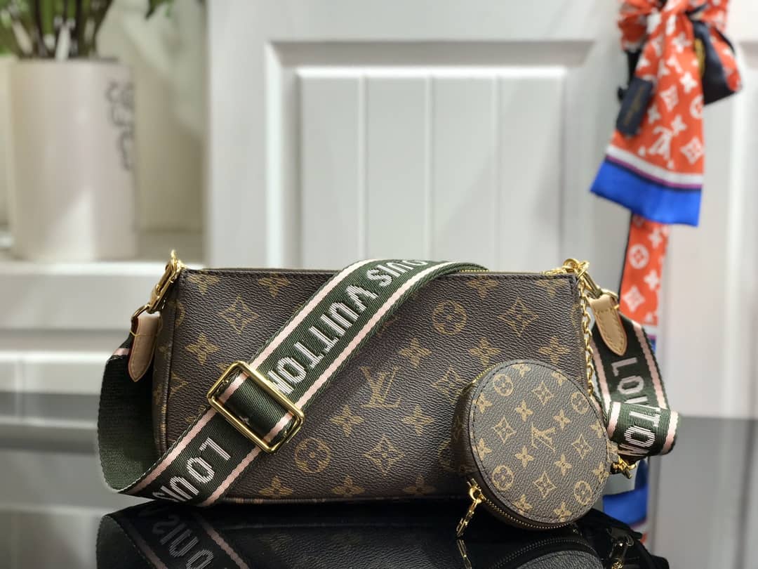 L0vis Vvtt0n Monogram Canvas Multi Pochette Replica Green M44823