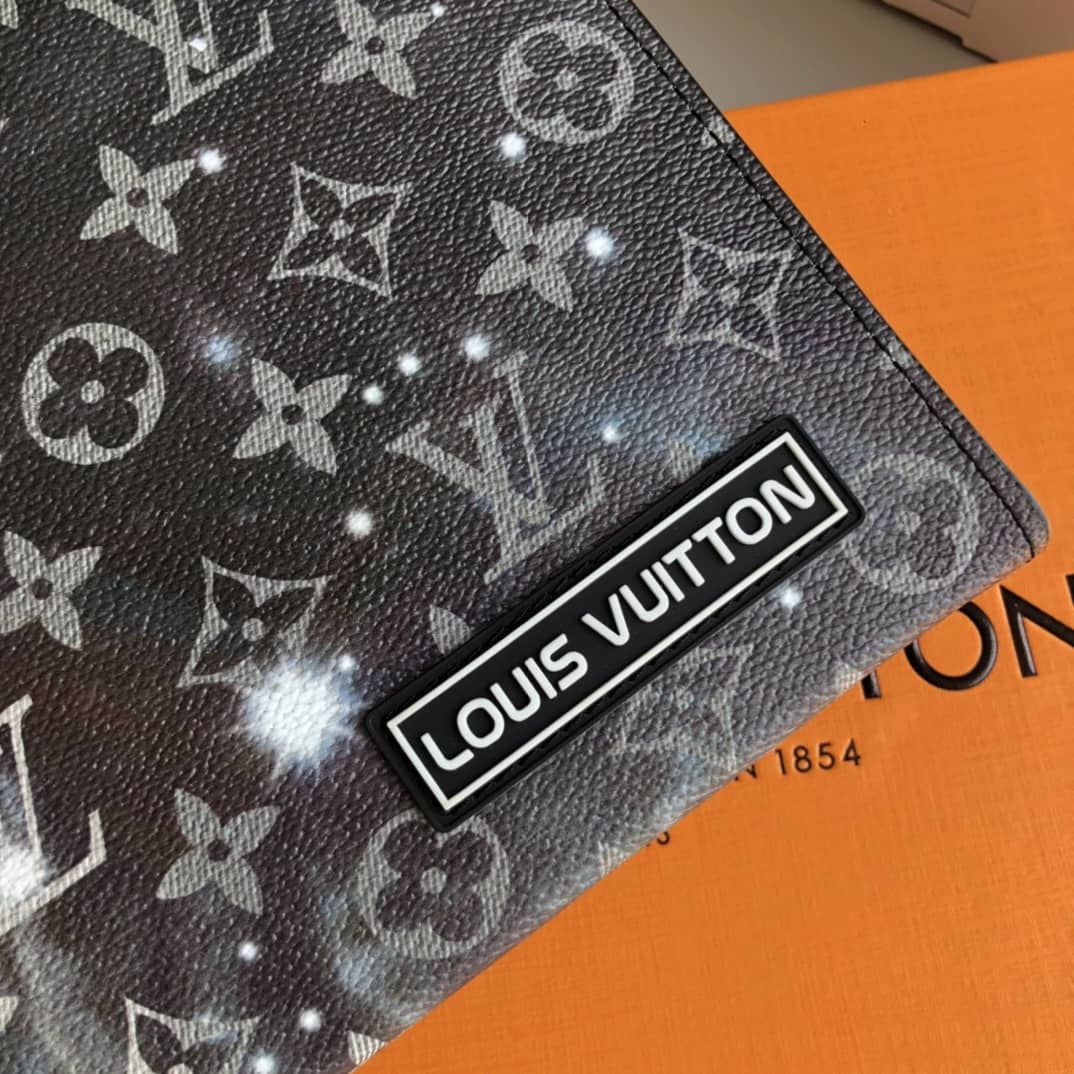 L0vis Vvtt0n Monogram Galaxy Canvas Replica Pochette Voyage Black M44448