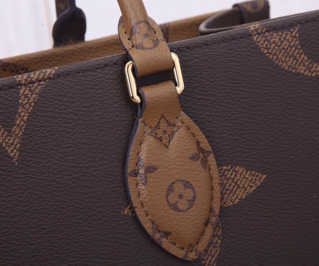 L0vis Vvtt0n Monogram Giant Canvas Onthego MM Bag Replica M45039