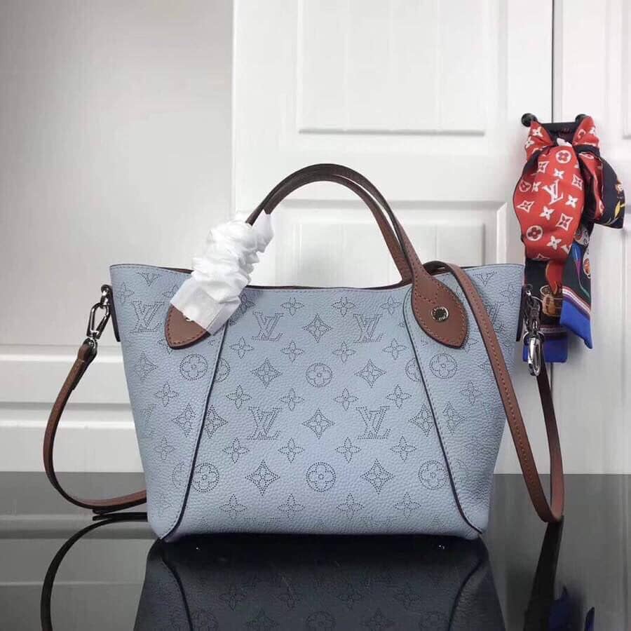L0vis Vvtt0n Mahina Hina PM Leather Tote Replica Blue M54353