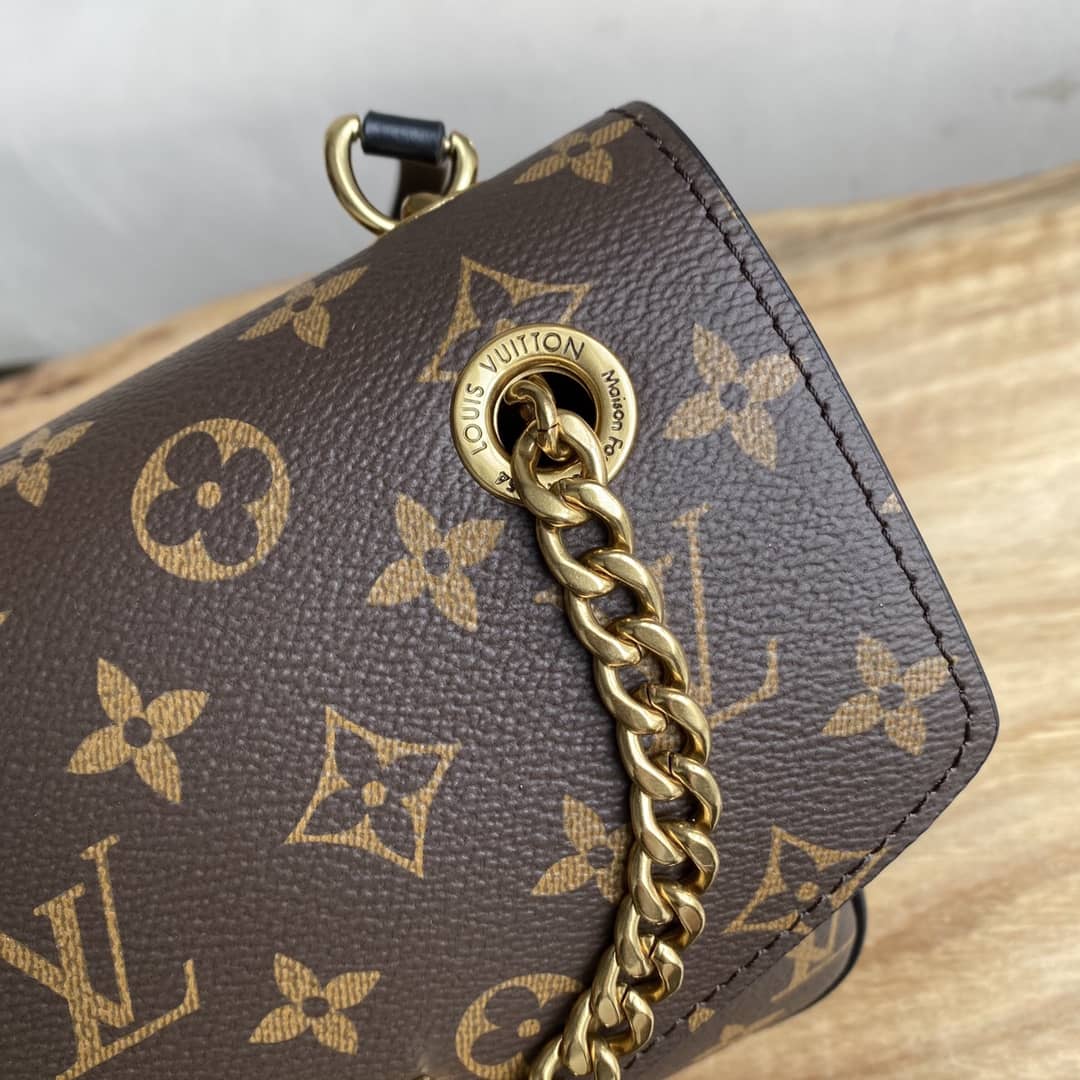 L0vis Vvtt0n Monogram Canvas Passy Replica Handbag M45592