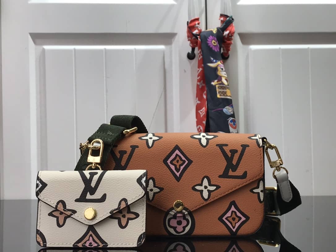 L0vis Vvtt0n Monogram Multi Pochette Félicie Replica Shoulder Bag White M80091