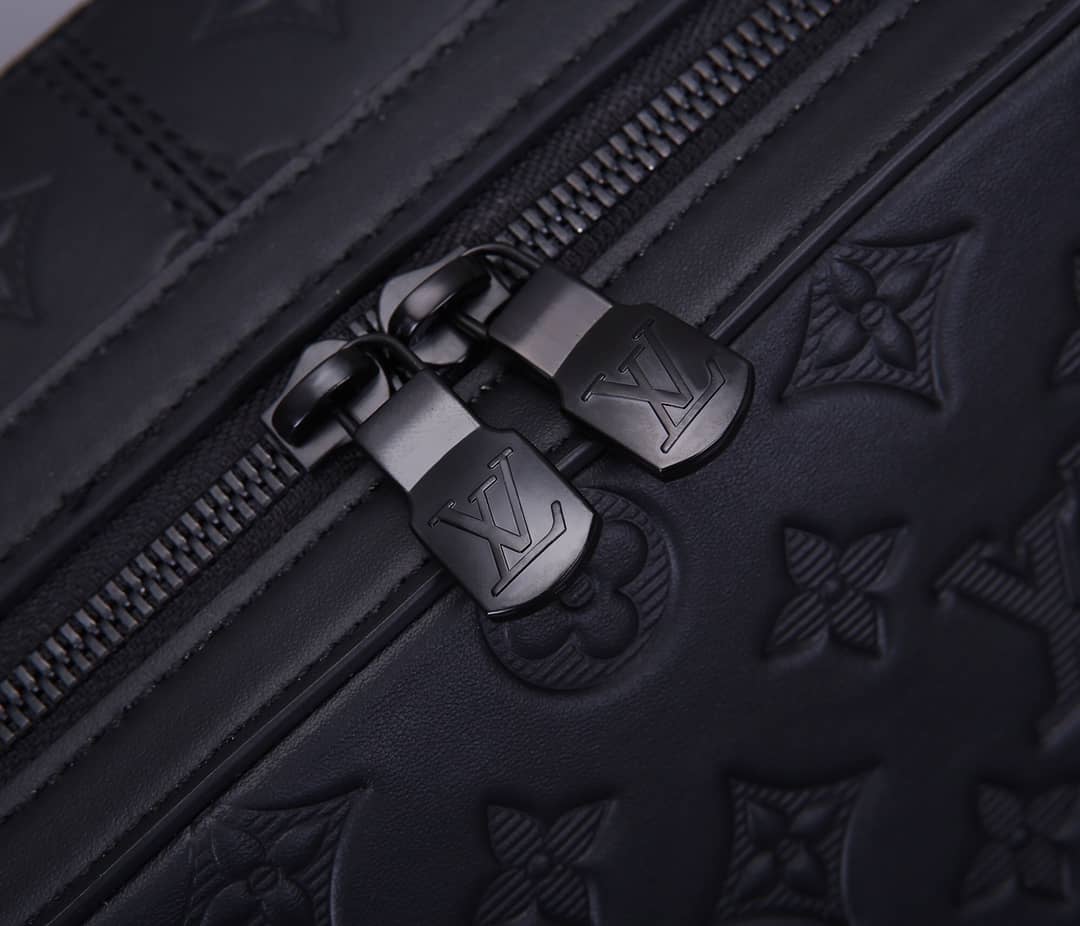 L0vis Vvtt0n Monogram Shadow Sprinter Black M44727 Replica Backpack