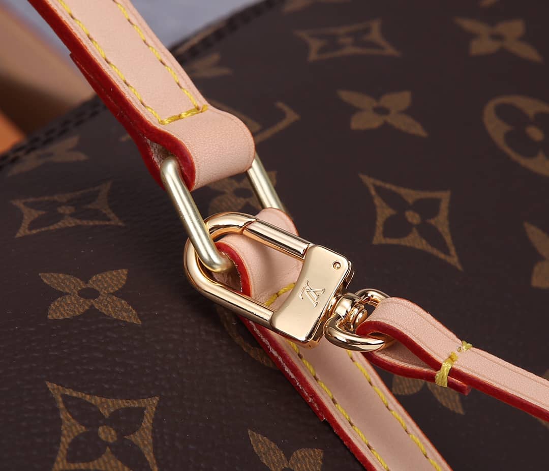 L0vis Vvtt0n Monogram Papillon 30cm M51385 Replica Shoulder Bag