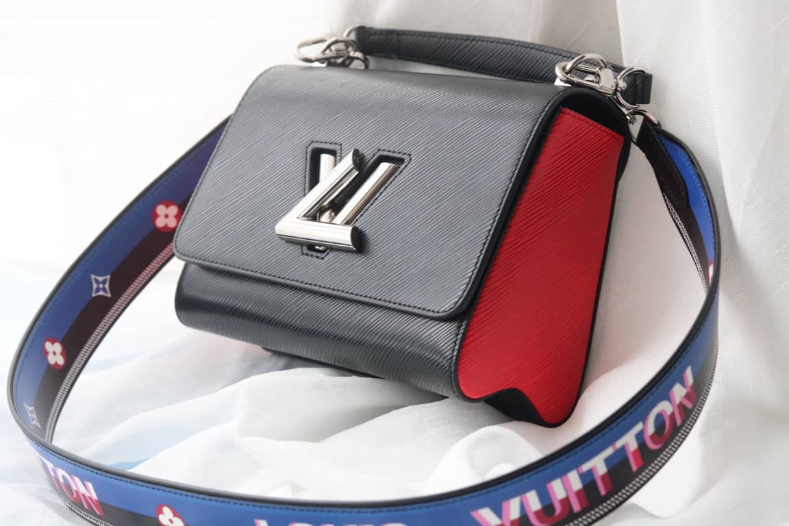 L0vis Vvtt0n Textured Epi Leather Twist Series Bag Black