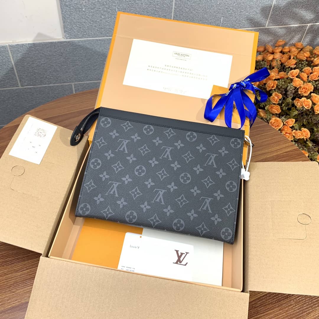 L0vis Vvtt0n Monogram Eclipse Canvas Replica Pochette Voyage MM Black M61692
