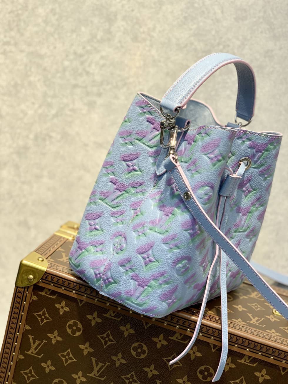 L0vis Vvtt0n Neonoe BB Blue M46174 Replica Bucket Bag