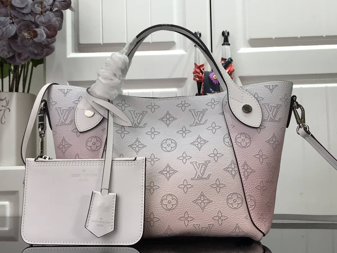 L0vis Vvtt0n Hina PM Mahina Leather Bag Replica Pink M54350