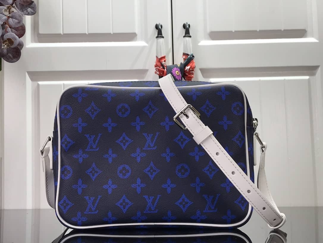L0vis Vvtt0n Carry It Bag Monogram Reverse Canvas Replica M46115