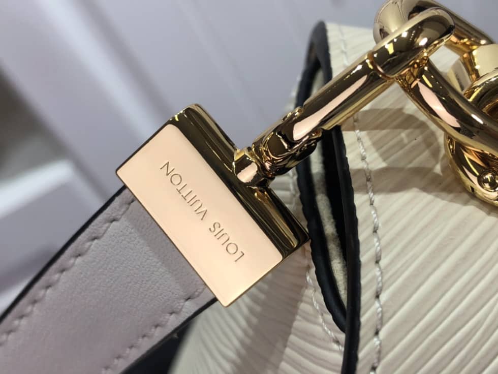 L0vis Vvtt0n Twist MM Epi Grained Leather Beige M59403 Replica Crossbody Bag